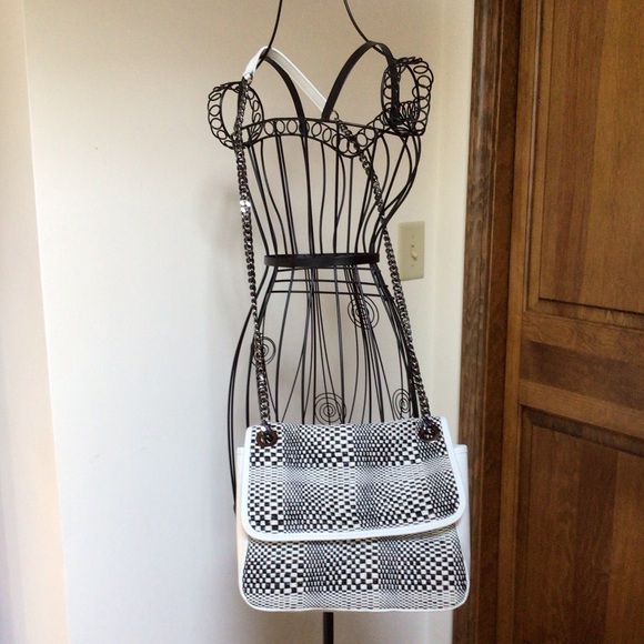 Unica italy Handbags - NWOTGS UNICA! FIRENZE ITALY WOVEN LEATHER BICOLOR CROSSBODY CHAIN STRAP BAG